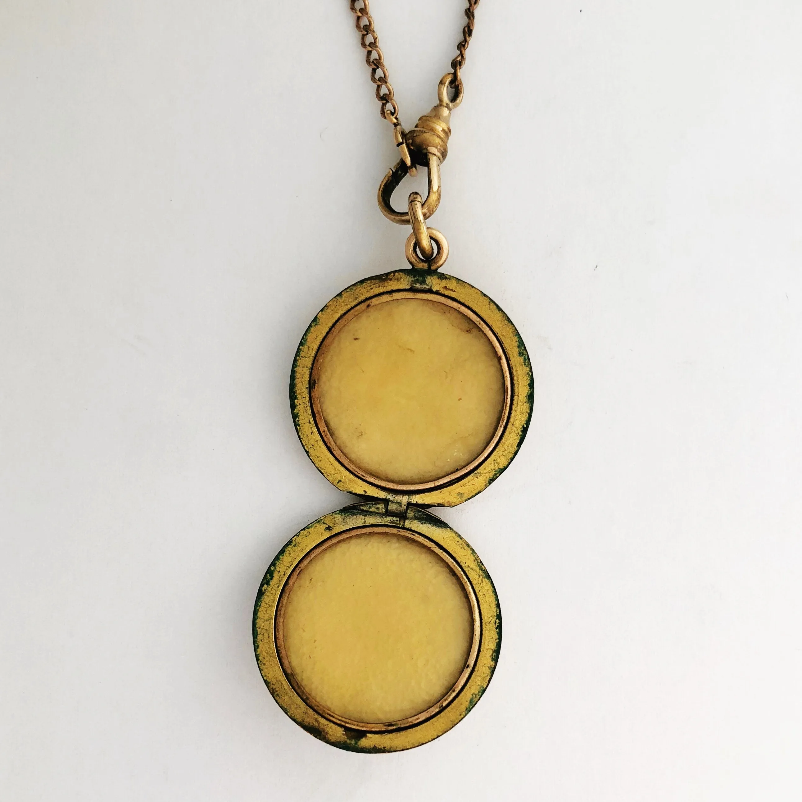 Good Luck Floral Horseshoe Locket