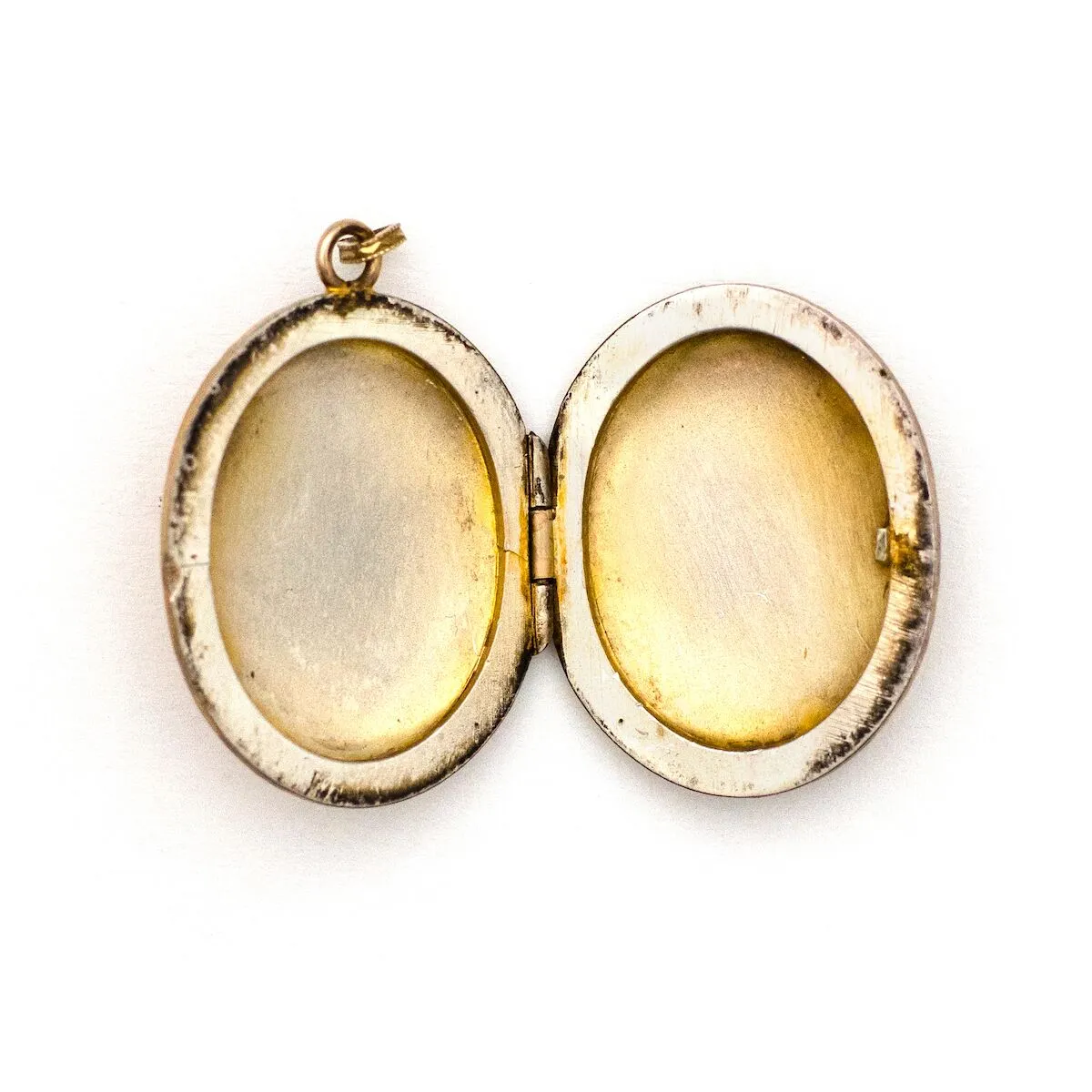 Oval Fan Locket