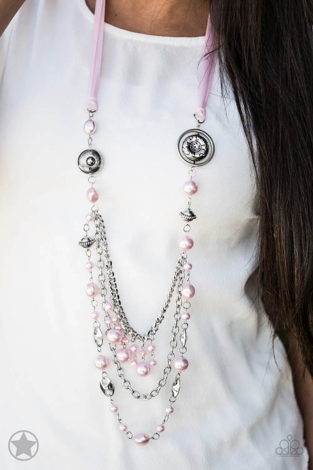 Paparazzi - All the Trimmings  -  Pearl Necklace