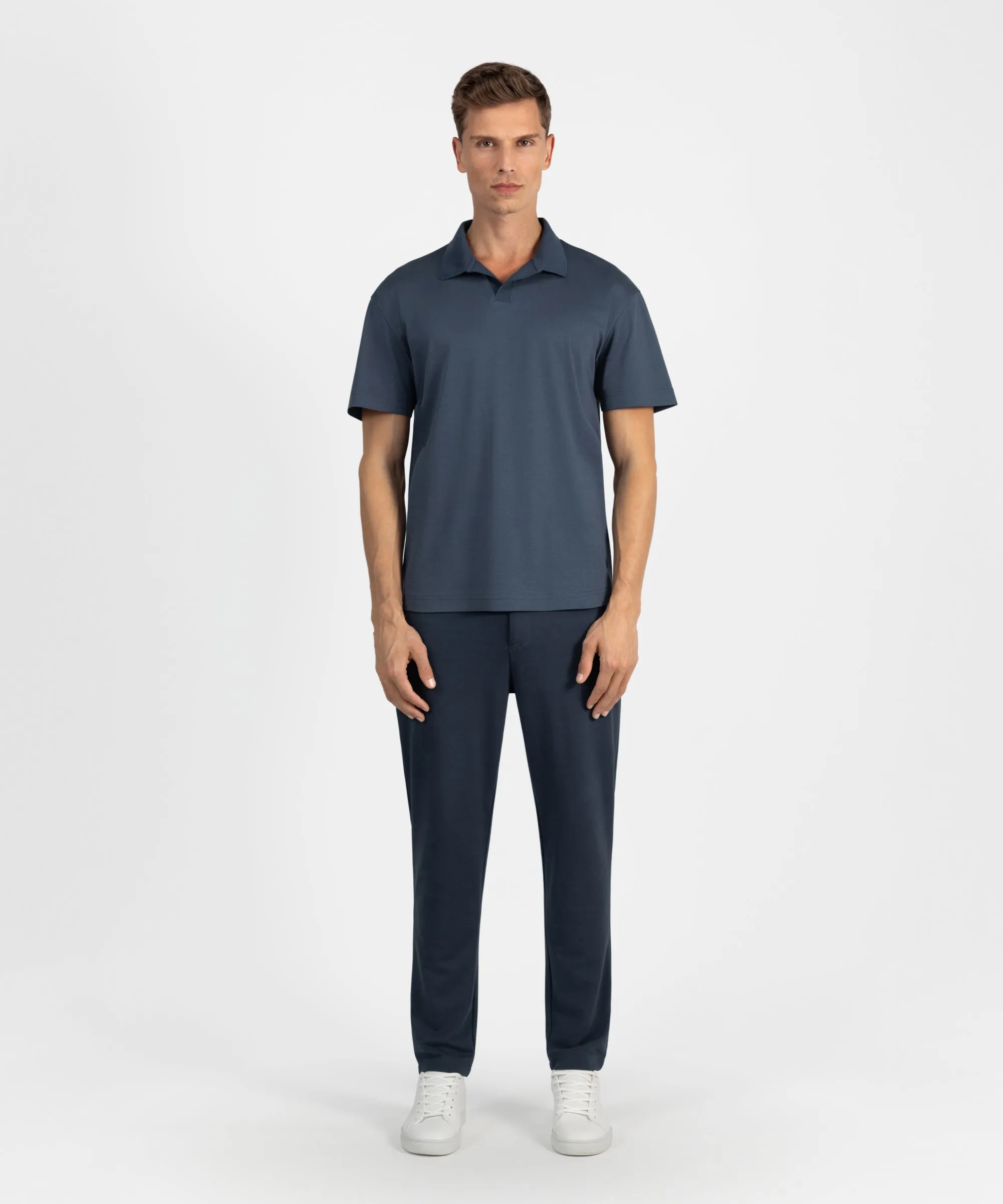 PO 02 Essence Buttonless Blueberry