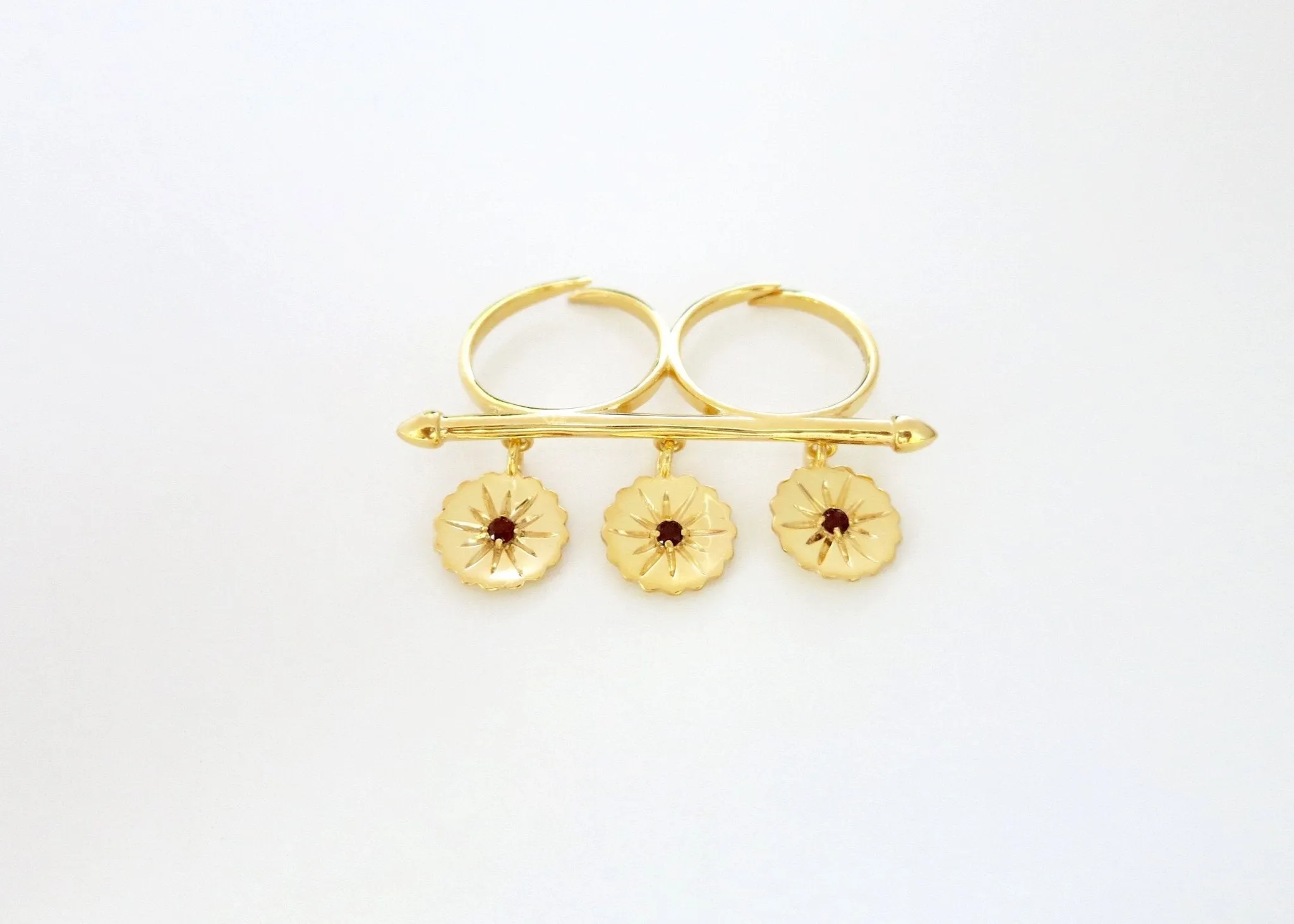 Stunning, playful, gold-plated two finger ring