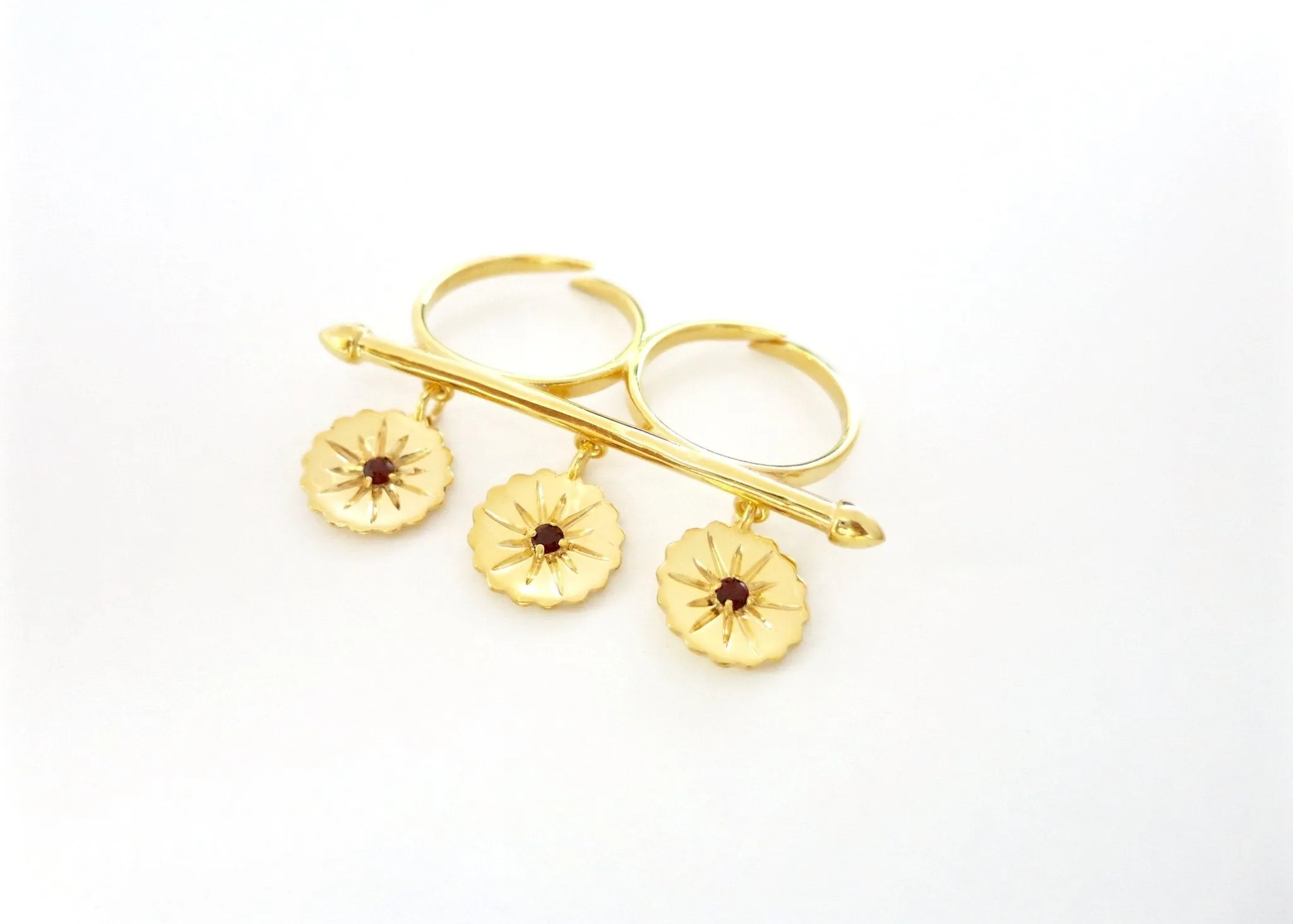 Stunning, playful, gold-plated two finger ring