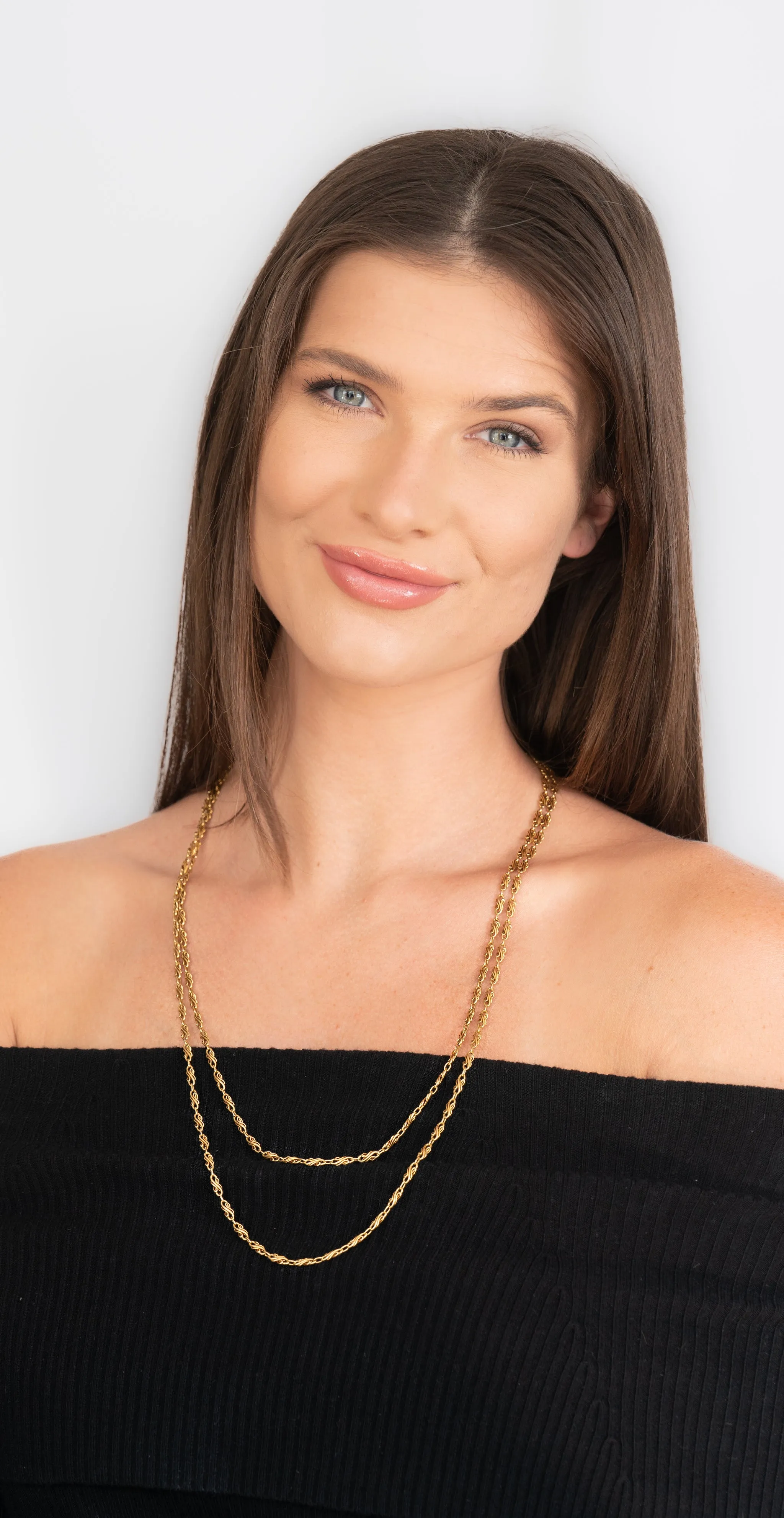 Victorian 18 Karat Yellow Gold 55 1/2 Inch Long Scrolling S Link Antique Chain Necklace