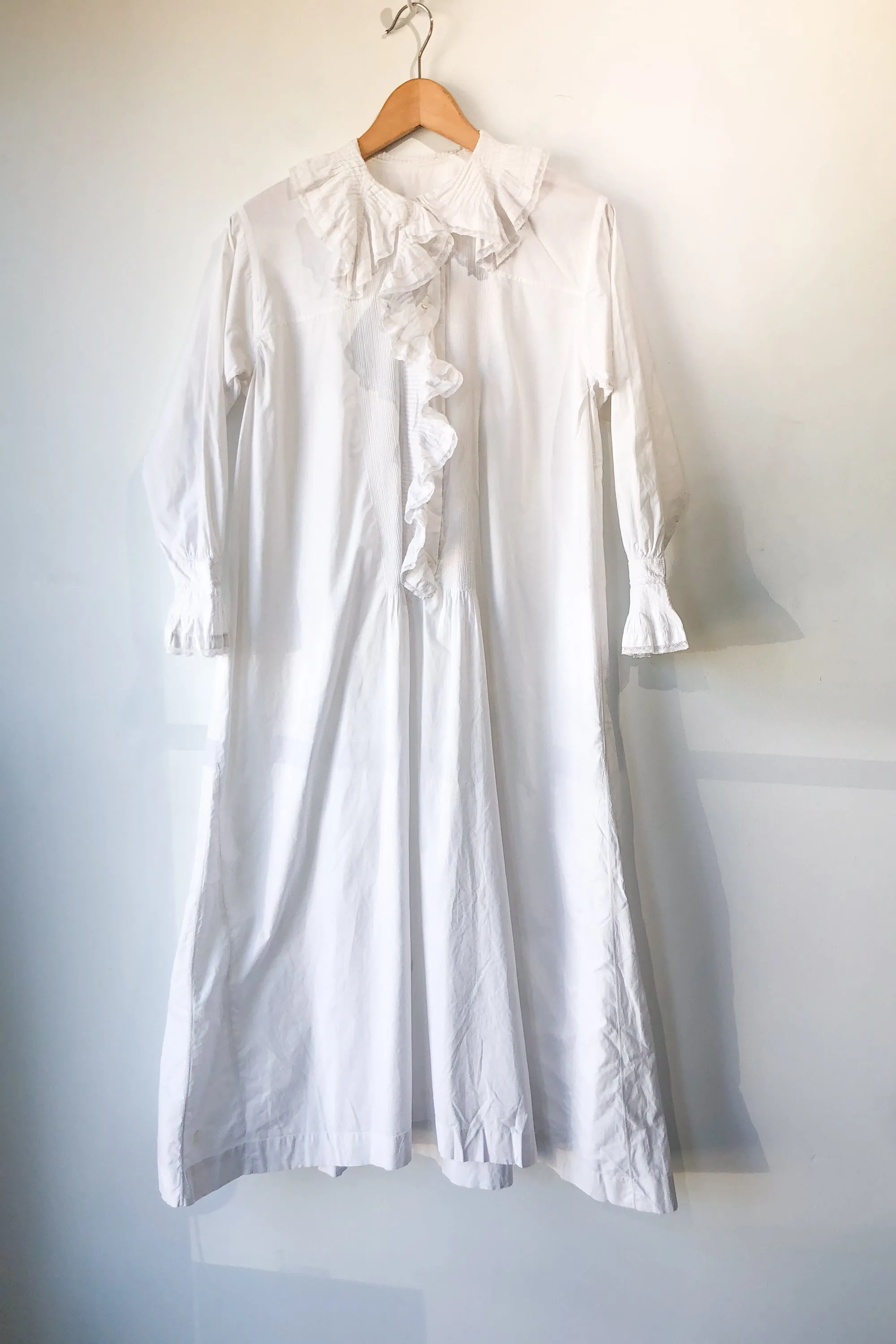 Vintage Victorian White Lace Trim Dress