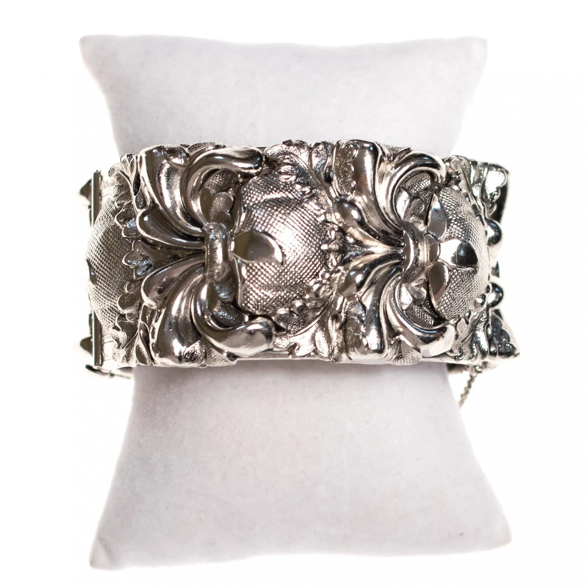 Vintage Whiting and Davis Silver Thistle Wide Hinged Bangle Bracelet